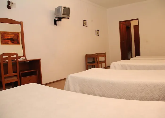 Alojamento de Acomodação e Pequeno-almoço Residencial Terminal Castelo Branco (Centro)